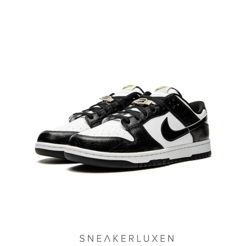 NİKE DUNK LOW "WORLD CHAMPS - BLACK WHITE"