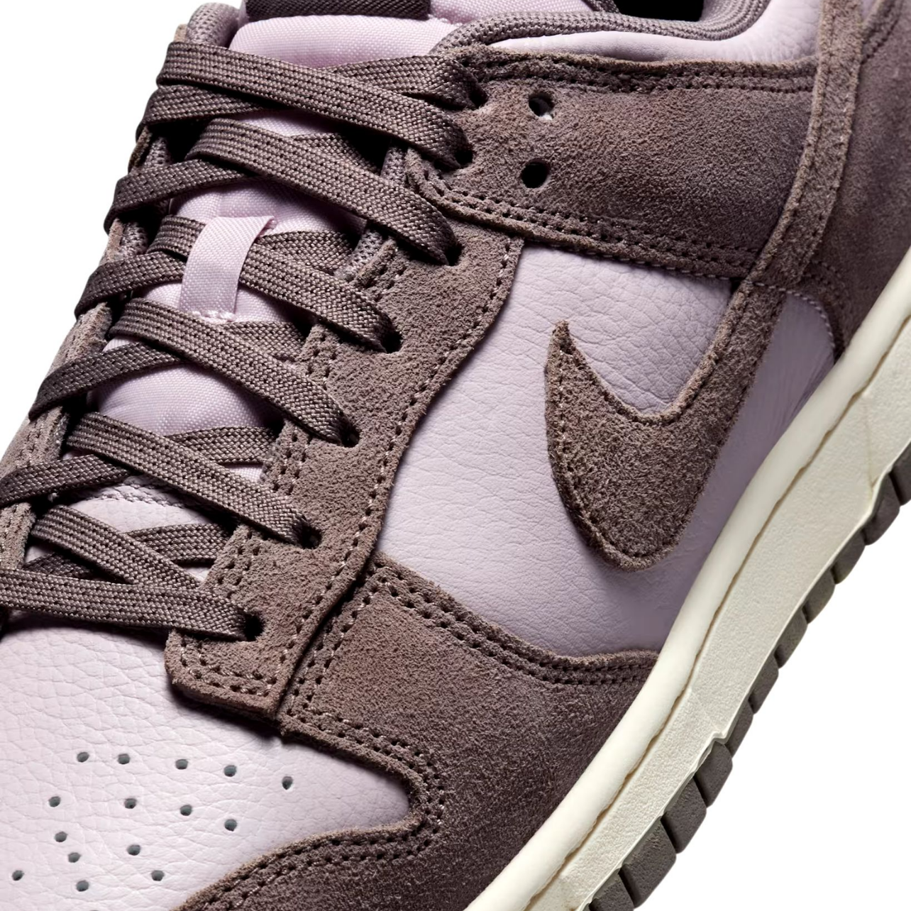 Nike Dunk Low Platinum Violet