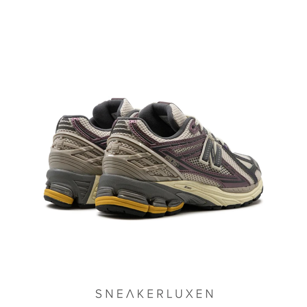 NEW BALANCE 1906R "LICORICE"